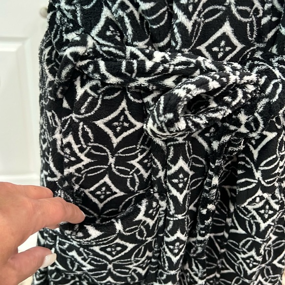 Vera Bradley Hooded Fleece Robe Concerto Print - Picture 6 of 9